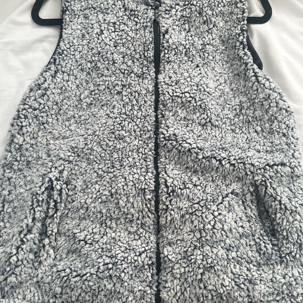 Women's Navy Sherpa Vest